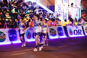 BIB: 
                            <button type="button" onclick="openModal(24193015)" class="btn btn-primary btn-sm float-right btn-popup" data-toggle="modal" data-target=".modal-high-quality">
                        <i class="fas fa-shopping-cart"></i> Add to Cart
                    </button>
                                            <button type="button" onclick="isThisMe(24193015, true)" class="btn btn-success btn-sm float-right btn-popup btn-isme hidden" data-toggle="tooltip" data-placement="bottom" title="นี่คือรูปของคุณใช่ไหม คลิกที่นี่เพื่อเอาเข้าอัลบั้ม">
                        <i class="fas fa-plus"></i> Add to album
                    </button>
                    <button type="button" onclick="isThisMe(24193015, false)" class="btn btn-warning btn-sm float-right btn-popup btn-isnotme hidden">
                        <i class="fas fa-ban"></i> Remove from album
                    </button>